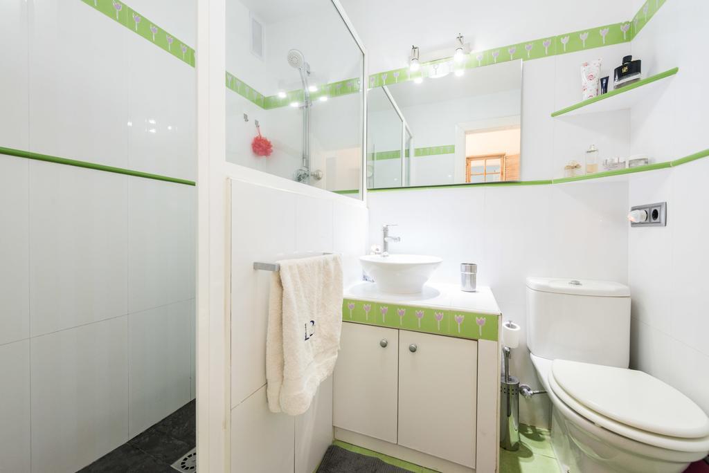 Apartmán General Peron Picasso Madrid Exteriér fotografie