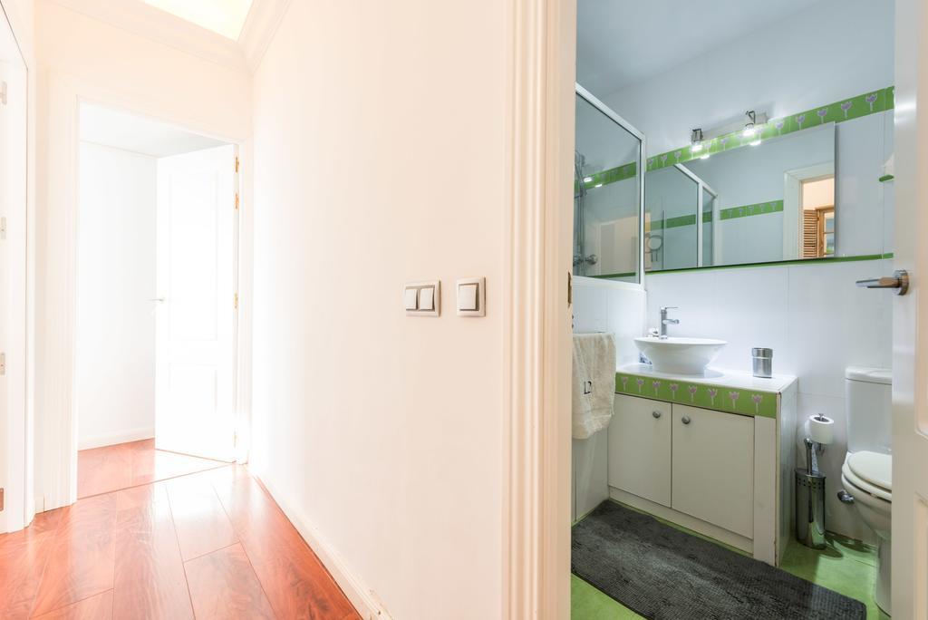Apartmán General Peron Picasso Madrid Exteriér fotografie