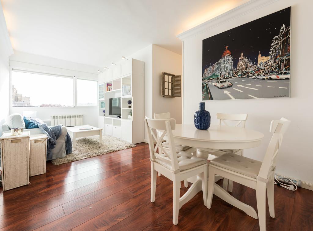 Apartmán General Peron Picasso Madrid Exteriér fotografie
