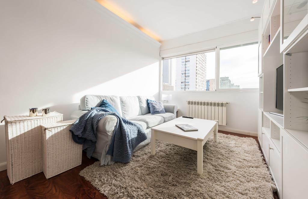 Apartmán General Peron Picasso Madrid Exteriér fotografie